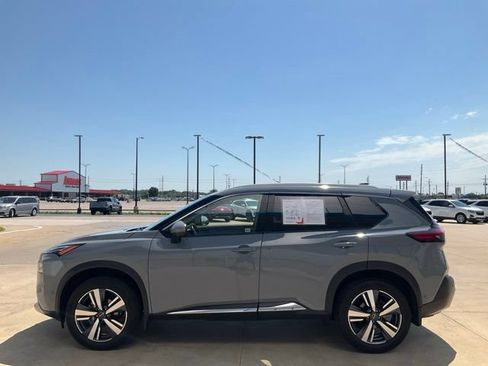 Used 2023 Nissan Rogue Platinum w/ Platinum Premium Package AWD/4WD image 36