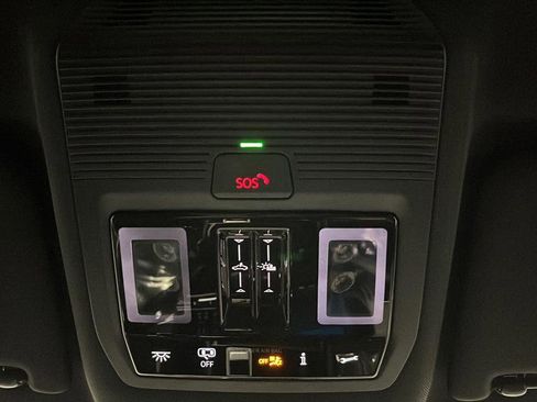 Used 2024 Volkswagen Atlas Cross Sport SEL R-Line image 35