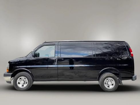 Used 2019 Chevrolet Express 2500 w/ Driver Convenience Package RWD image 5
