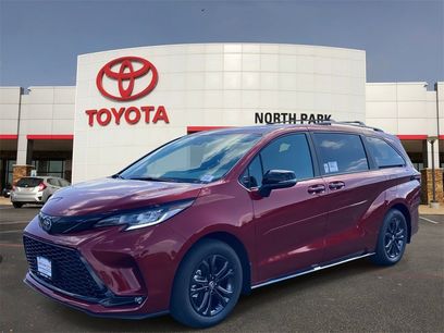 New 2025 Toyota Sienna XSE