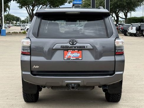 Used 2023 Toyota 4Runner SR5 Premium w/ Moonroof Package AWD/4WD image 6