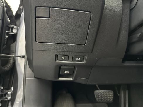 Used 2019 Lexus ES 350 image 32