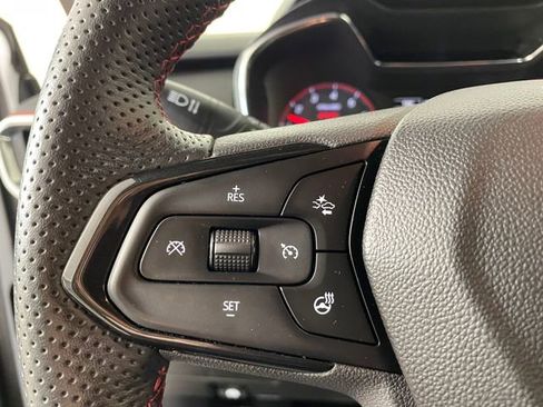 Used 2023 Chevrolet TrailBlazer RS w/ Convenience Package FWD image 11