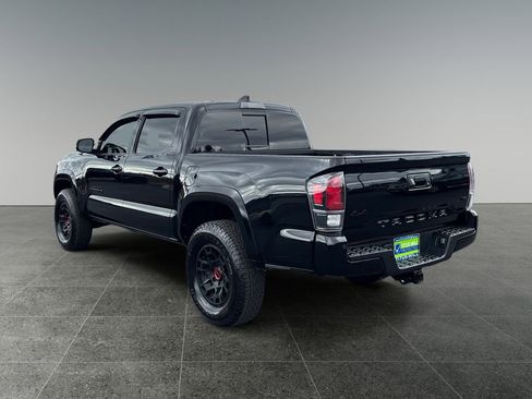 Used 2022 Toyota Tacoma Limited w/ Nightshade Package AWD/4WD image 5