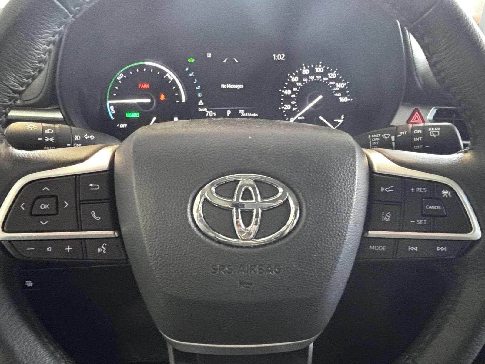 Used 2025 Toyota Sienna XLE FWD image 28