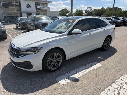 Certified 2023 Volkswagen Jetta SE w/ Panoramic Sunroof Package