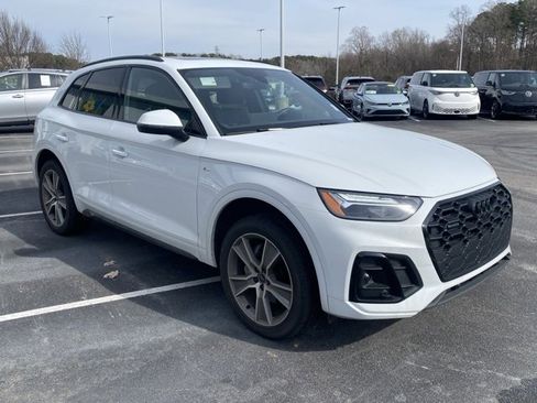 Used 2025 Audi Q5 2.0T Premium w/ Convenience Plus Package image 8