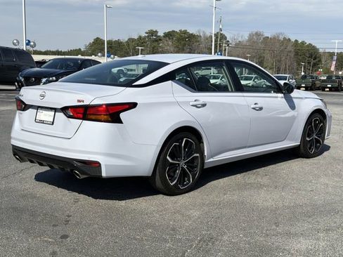 Certified 2024 Nissan Altima 2.5 SR FWD image 25