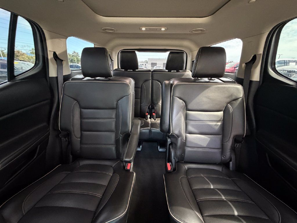 Used 2018 GMC Acadia Denali w/ Technology Package FWD image 35