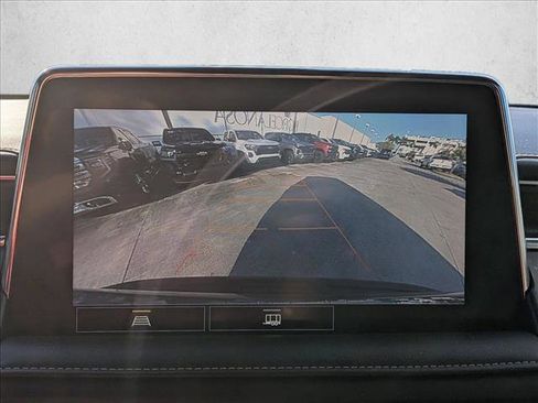 Used 2021 Chevrolet Tahoe Premier image 13