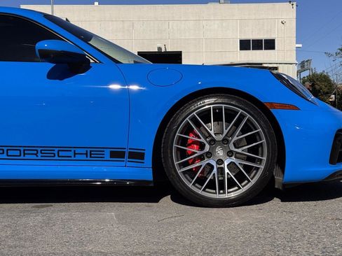 Used 2023 Porsche 911 Carrera 4S image 35