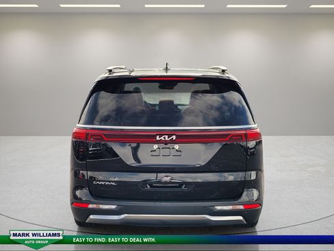 Used 2024 Kia Carnival SX Prestige FWD image 5