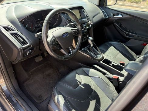 Used 2015 Ford Focus Titanium FWD image 8