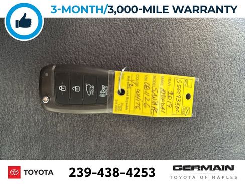 Used 2019 Hyundai Santa Fe SE image 20