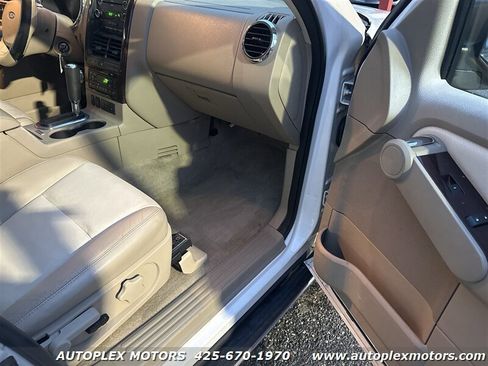 Used 2008 Ford Explorer Limited image 9