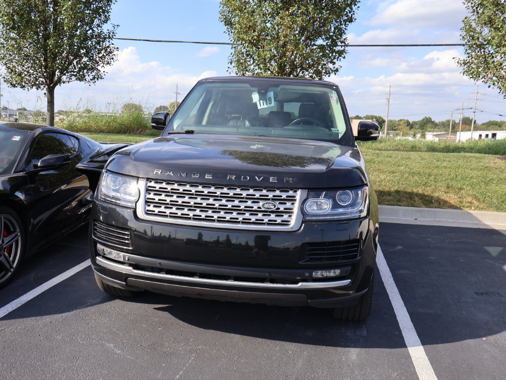Used 2013 Land Rover Range Rover HSE AWD/4WD image 2