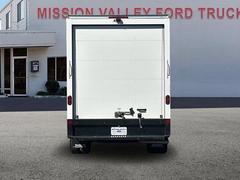 Used 2023 Ford Transit 350 DRW RWD image 5