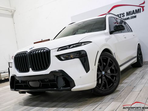 Used 2024 BMW X7 xDrive40i w/ M Sport Package image 2