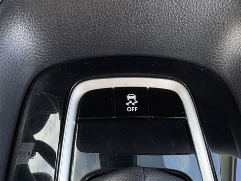 Used 2024 Toyota Corolla LE image 18