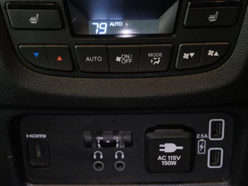 Used 2021 Honda Pilot Elite image 24