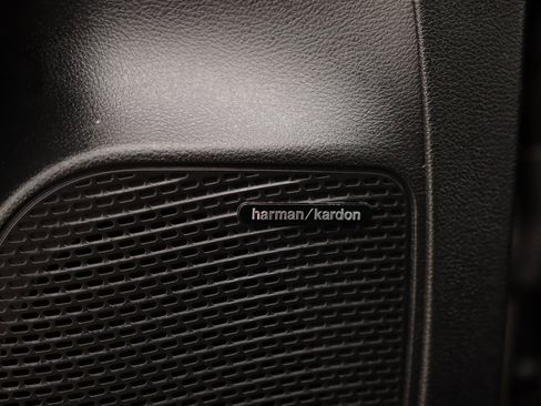 Used 2020 Chrysler Pacifica Limited w/ Advanced Safetytec Group image 28