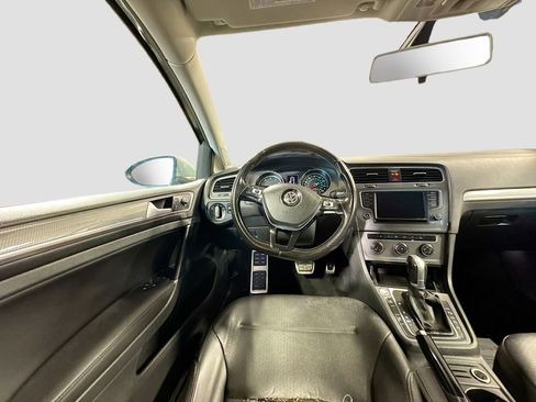 Used 2017 Volkswagen Golf Alltrack SE AWD/4WD image 12