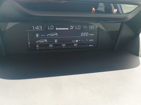 Used 2020 Subaru Forester Touring AWD/4WD image 29