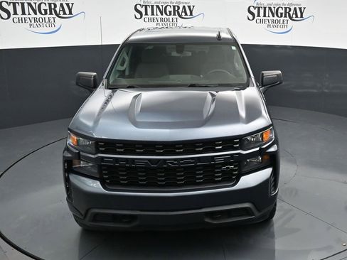 Used 2020 Chevrolet Silverado 1500 Custom w/ Custom Value Package image 10