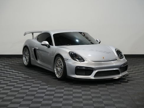 Used 2016 Porsche Cayman GT4 image 5