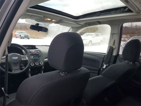 Used 2014 Subaru Forester 2.5i Premium w/ All-Weather Package image 9