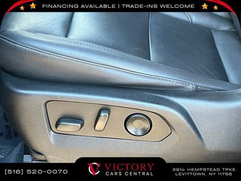 Used 2023 Chevrolet Suburban Z71 w/ Luxury Package image 16