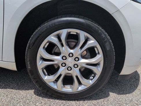 Used 2020 Buick Enclave Avenir w/ Avenir Technology Package AWD/4WD image 11