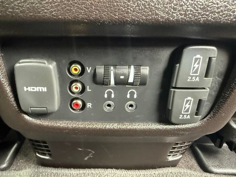 Used 2019 Acura MDX w/ Advance & Entertainment AWD/4WD image 30