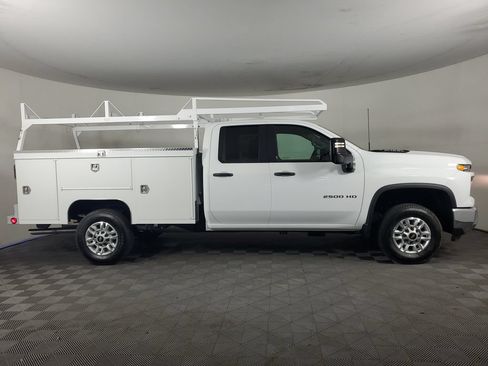 New 2026 Chevrolet Silverado 2500 W/T w/ WT Convenience Package RWD image 2