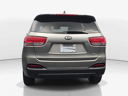 Used 2018 Kia Sorento LX FWD image 8