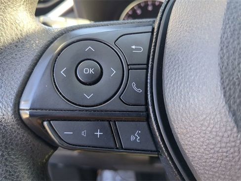 Used 2021 Toyota RAV4 XLE image 25