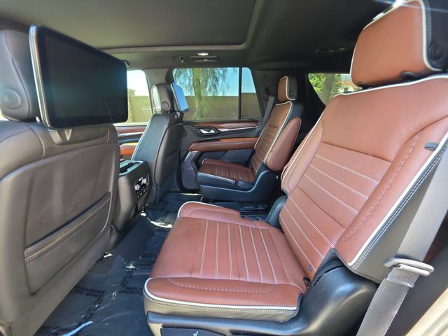 Used 2023 GMC Yukon Denali Ultimate AWD/4WD image 26