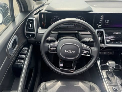 Used 2022 Kia Sorento SX AWD/4WD image 14