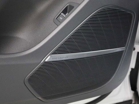 New 2026 Audi Q7 Premium image 17