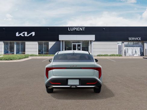 New 2025 Kia K4 LXS image 8