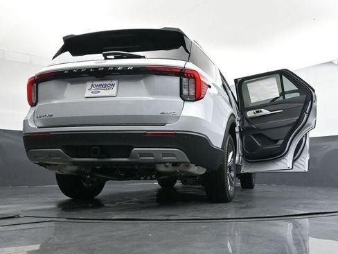 New 2026 Ford Explorer Active w/ Active Comfort Package image 40