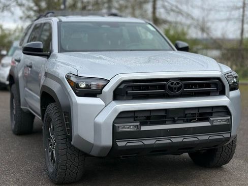 Used 2025 Toyota 4Runner SR5 image 7