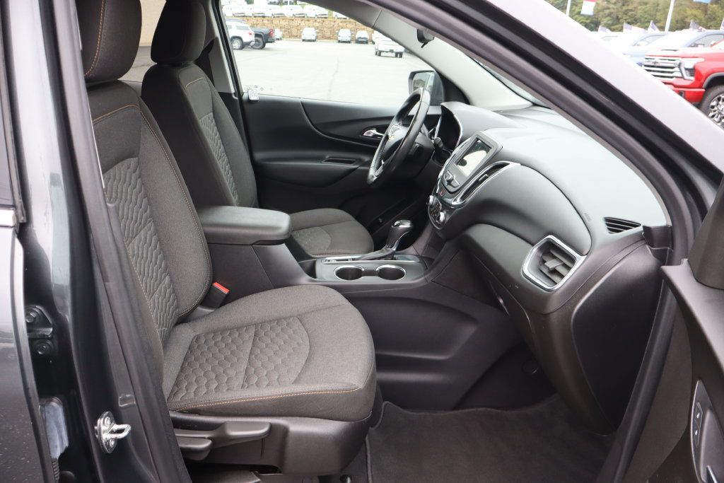 Used 2019 Chevrolet Equinox LT FWD image 18