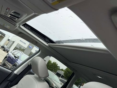 Used 2018 Subaru Forester 2.5i Limited AWD/4WD image 19
