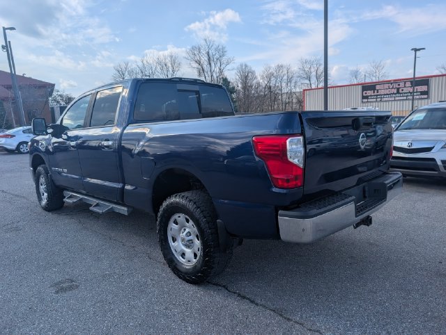 Used 2017 Nissan Titan SV AWD/4WD image 4