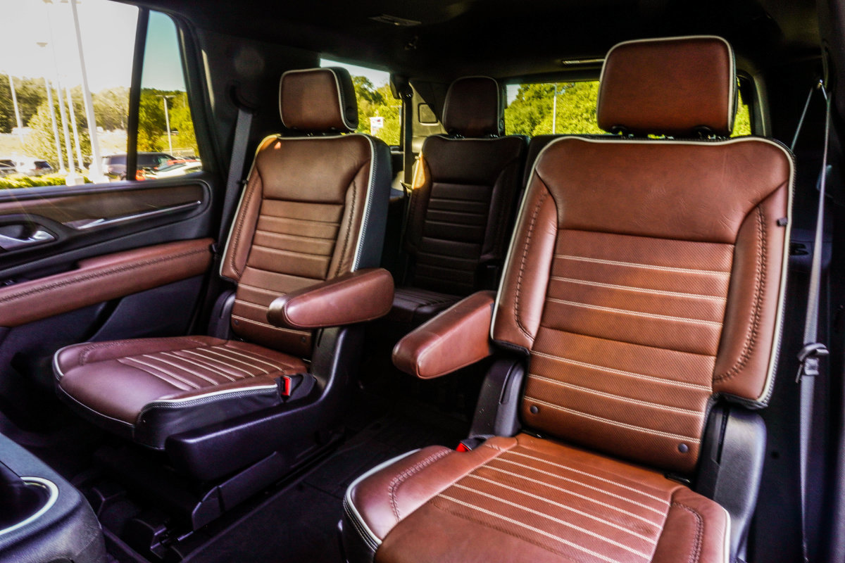 Used 2023 GMC Yukon Denali Ultimate AWD/4WD image 41