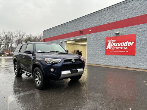 Used 2019 Toyota 4Runner TRD Off-Road image 1