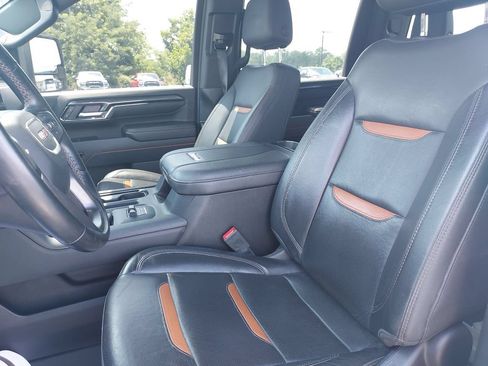 Used 2024 GMC Sierra 2500 AT4 w/ Technology Package AWD/4WD image 17