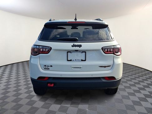 Used 2021 Jeep Compass Trailhawk w/ Convenience Group AWD/4WD image 5
