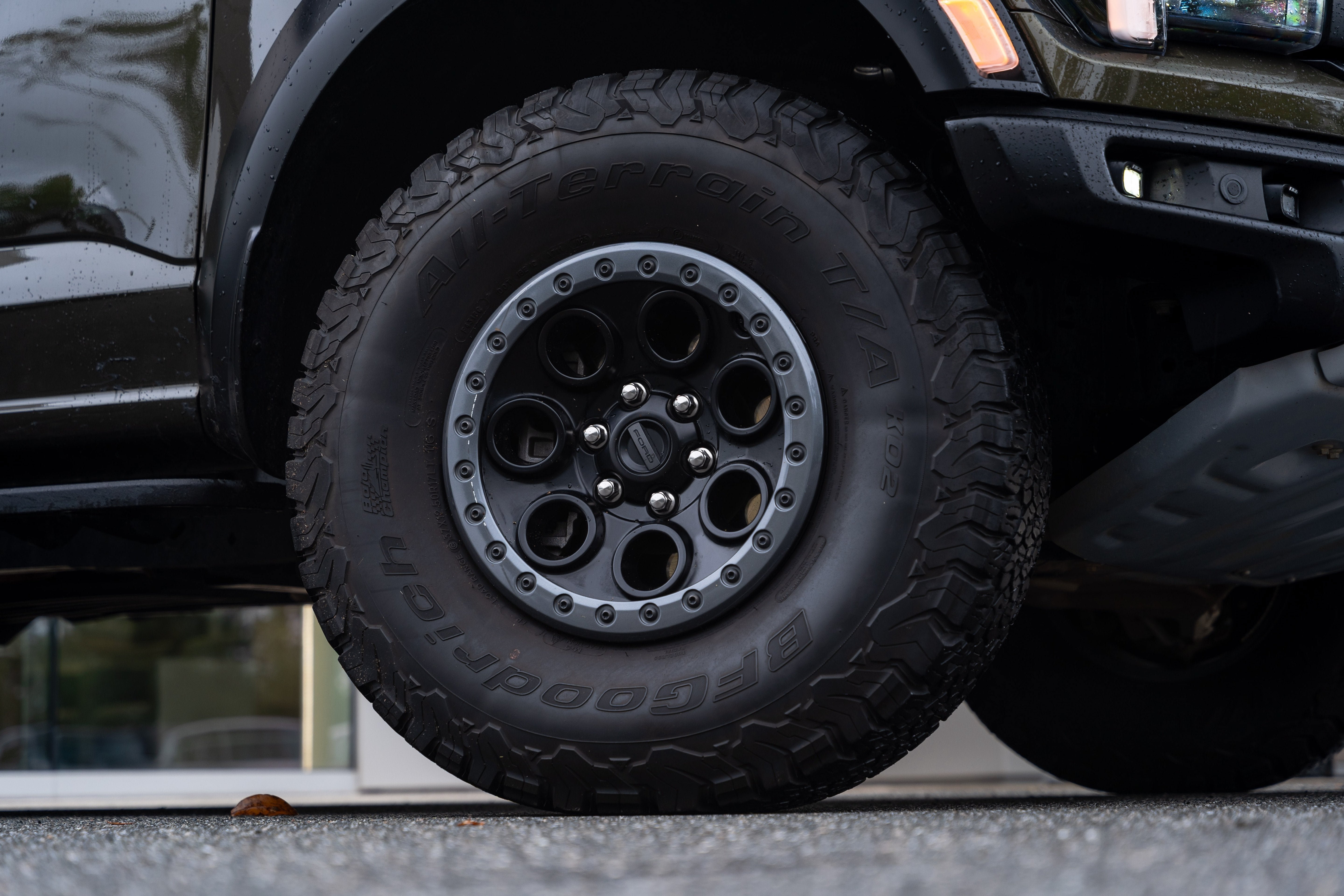 Used 2025 Ford F150 Raptor AWD/4WD image 9